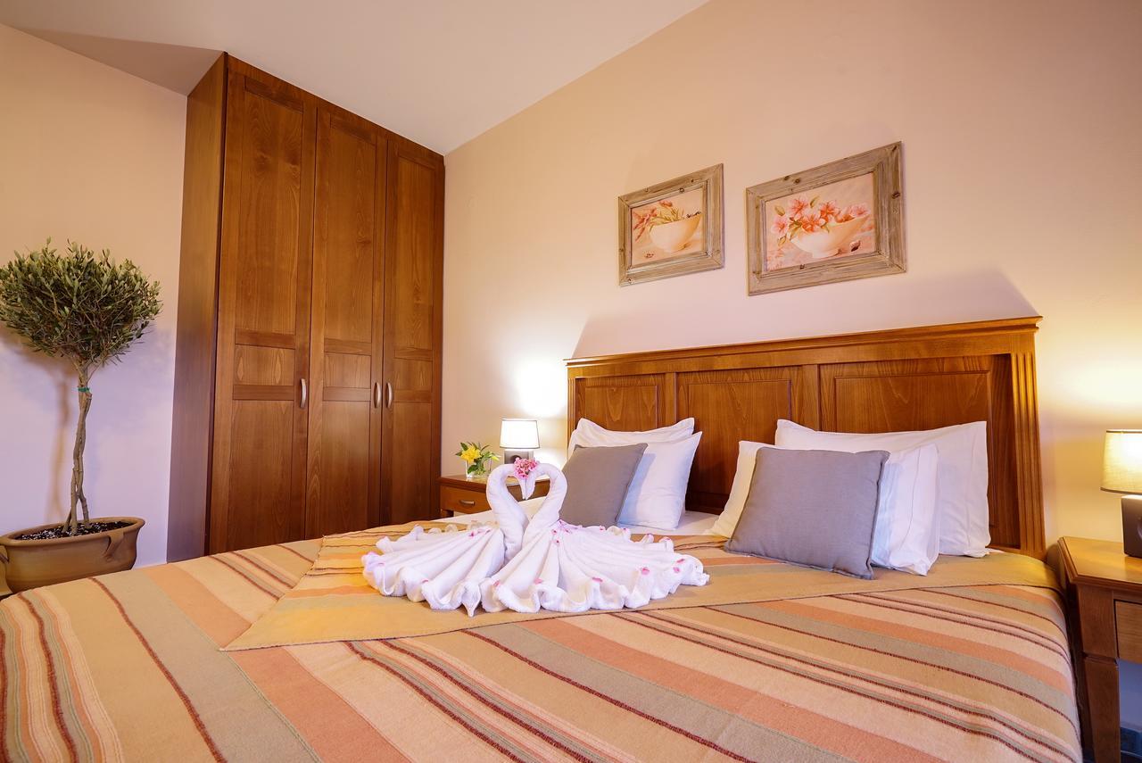 Flamingos Hotel apartamentowy *