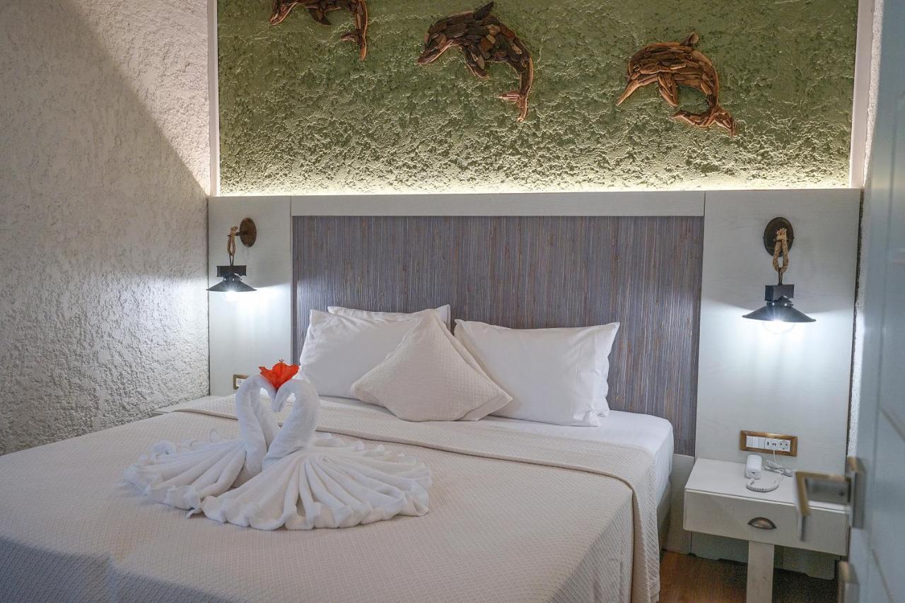 Flamingos Aparthotel Kato Daratso